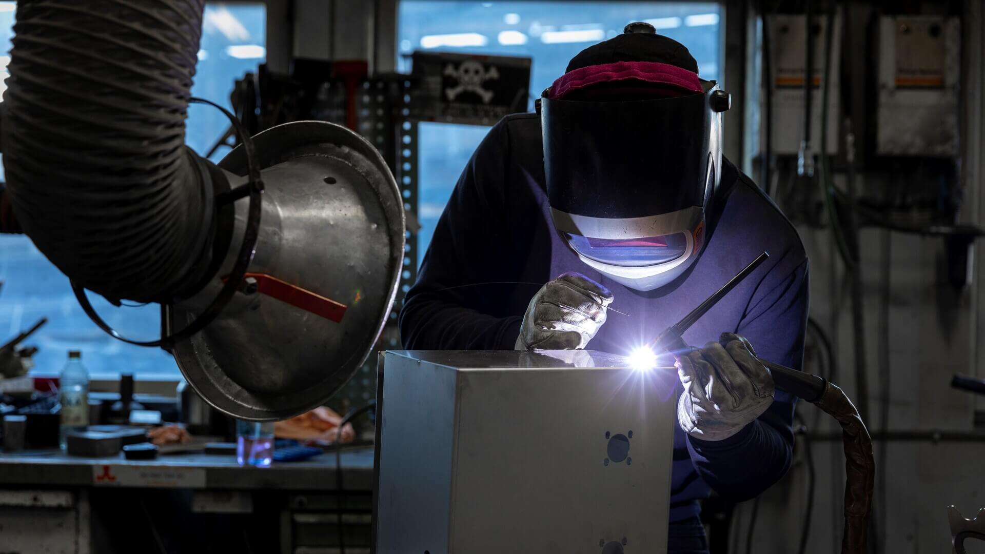 Profilteknik tillverkningsverkstad